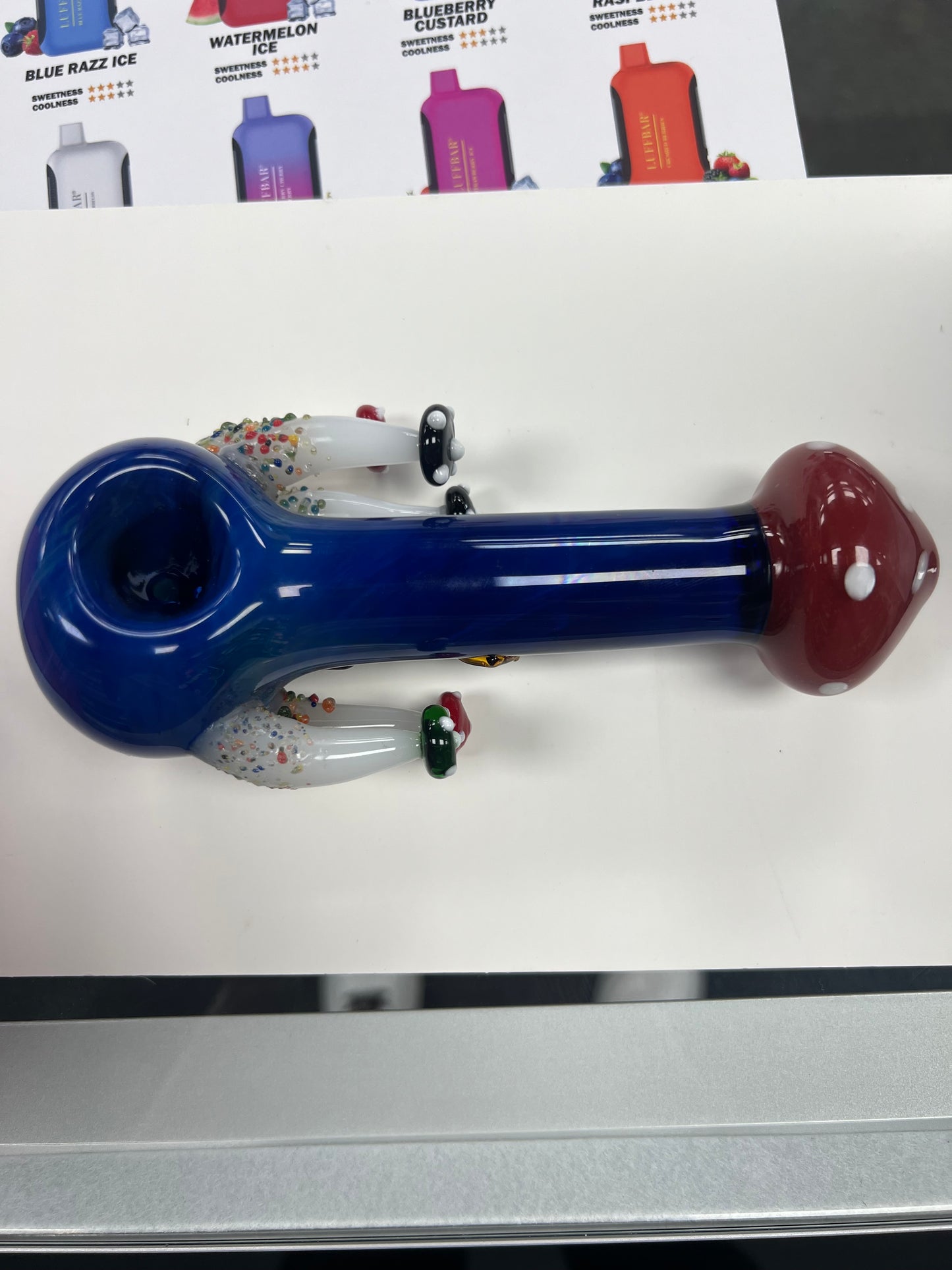 Hand pipe mushroom