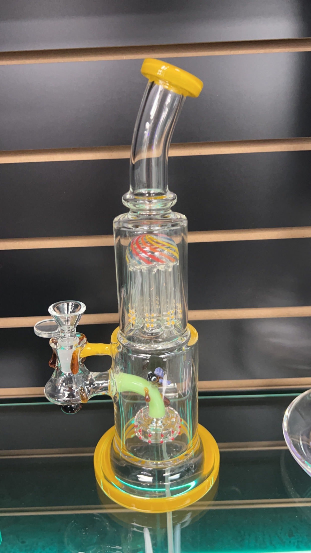 Dab Rig Medium Size with chamber inside