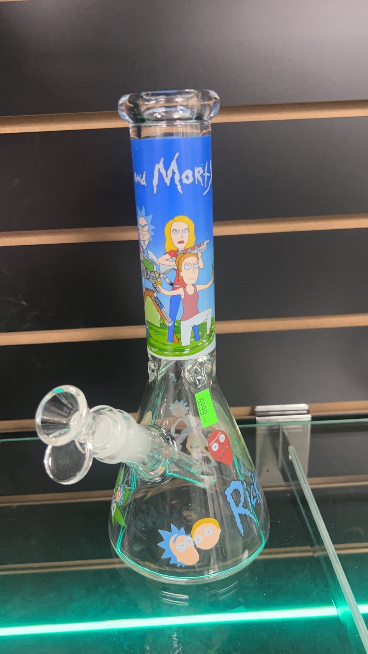 Bong Medium Rick and Morty